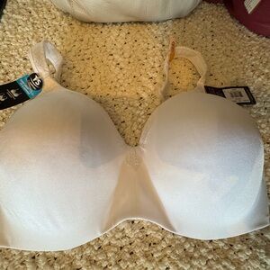 Bali Elegant Cream Bra